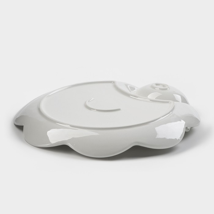 Блюдо керамическое Доляна «Бабочка», d=25 см, цвет белый - фото 1909837014