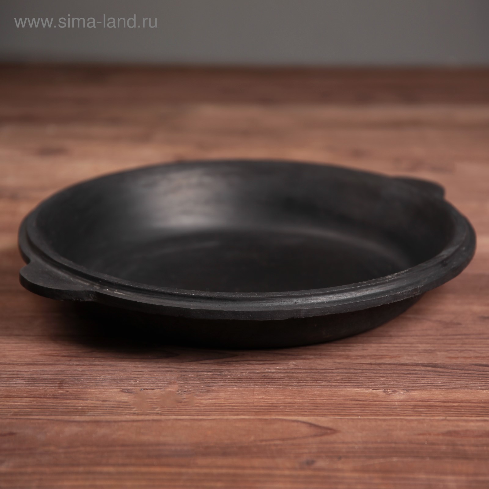 Жаровня биол 1750k. Чугунная сковорода с крышкой. Крышка для казана, 12 л. Сковорода чугунная с крышкой в москве. Камская посуда.