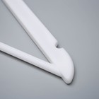 Плечики для одежды с антискользящей перекладиной Доляна, размер 44-46, цвет белый - Фото 7