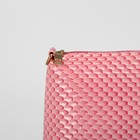 Сумка женская, отдел на молнии, регулируемый ремень, цвет розовый - Фото 4