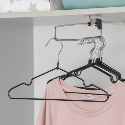 Плечики для одежды детские, размер 30-34, антискользящее покрытие, цвет чёрный