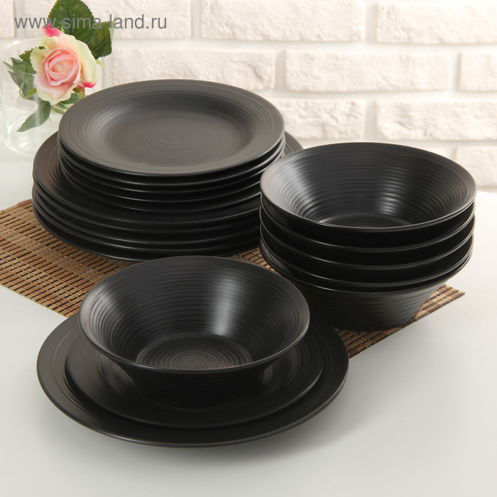 Черная посуда купить. Посуда черного цвета. Тарелка черная. Набор черной посуды. Набор тарелок черный матовый.