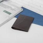 Обложка для паспорта, 5 карманов для карт, крокодил, цвет коричневый - Фото 1