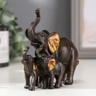 Сувенир полистоун "Слон африканский коричневый со слонятами" золотые ушки 11х12х5,5 см - Фото 2