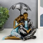 Сувенир полистоун романтика "Влюблённые под зонтом" 17,5х14,5х10,5 см - Фото 1