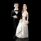 Сувенир полистоун "Жених и невеста - свадебная церемония" 7,7х3,8х1,8 см - Фото 1