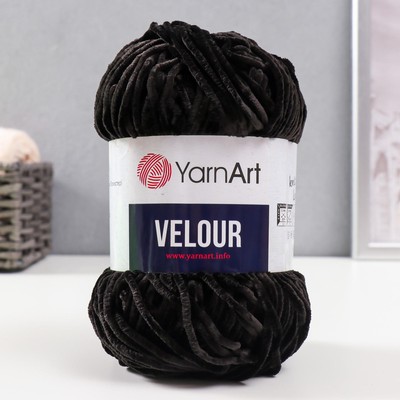Плюшевая пряжа для вязания спицами, крючком YarnArt, Velour, велюровая, 100% микрополиэстер, 170 м/100 г, (842 чёрный)