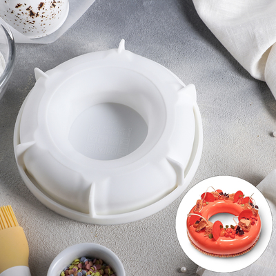 Форма силиконовая для муссовых десертов и выпечки Доляна «Пончик», 17,3×4,3 см, цвет белый