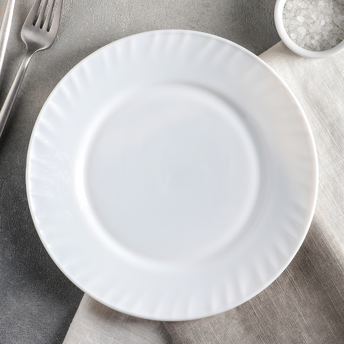 Тарелка обеденная Доляна «Регал», d=23 см, стеклокерамика, цвет белый - Фото 1