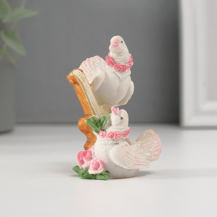 Фигурка полистоун «Голуби в розовом венке», 6×4 см - Фото 1