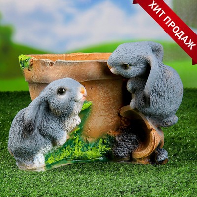 Фигурное кашпо для цветов «Зайцы у горшочка», 17 см, полистоун