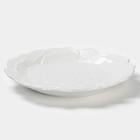 Тарелка фарфоровая обеденная Magistro «Роза», d=22,5 см, цвет белый - Фото 2