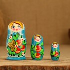 Матрёшка дерево «Земляничка», голубое платье, 3 кукольная, 10-12 см - Фото 1