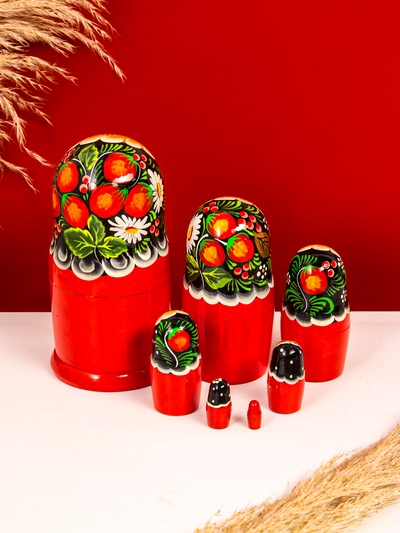 Матрёшка деревянная «Ягодка», чёрный платок, 7-кукольная, 22 см, МИКС