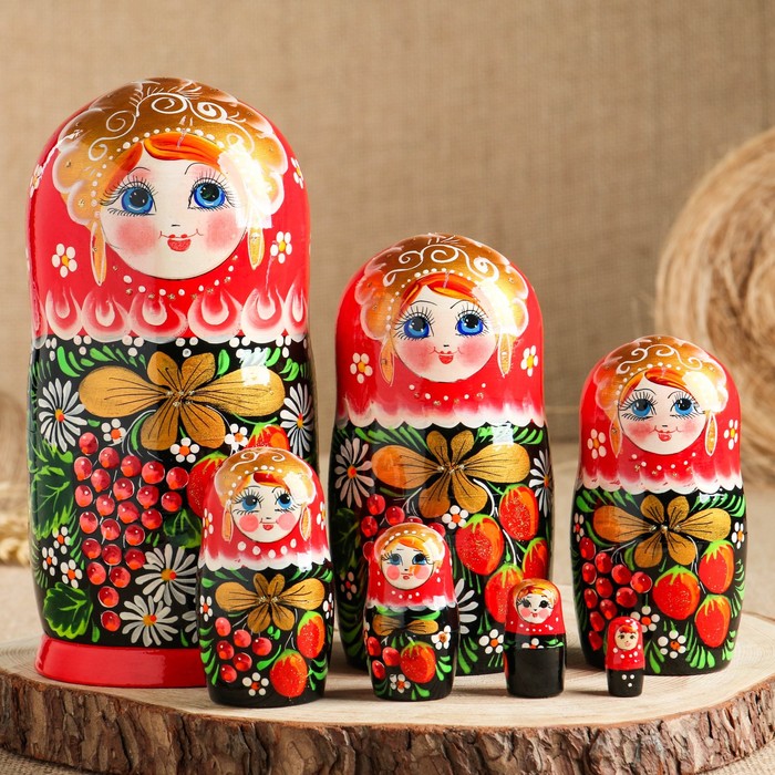 

Матрёшка «Полянка», красный платок, 7 кукольная, 22 см