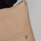 Сумка женская, отдел на молнии, 2 наружных кармана, регулируемый ремень, цвет бежевый - Фото 3