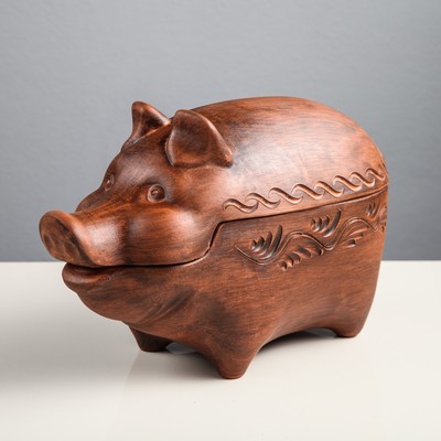 Высококачественная свинья глина скульптуры современных свиней для новогодних подарков
