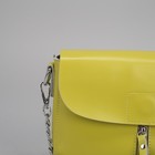 Сумка женская, отдел на молнии, 2 наружных кармана, цепь, длинный ремень, цвет жёлтый - Фото 4