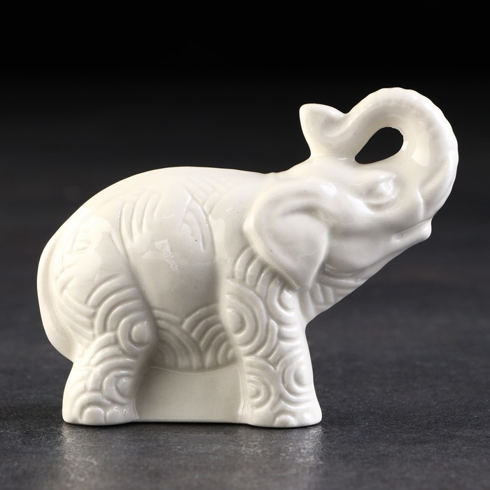 Статуэтка фарфоровая "Индийский слон.Белый", 10х4х8 см - Фото 1