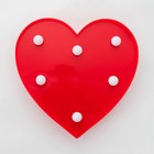Ночник пластик от батареек 2АА "Красное сердце" 16х16х2,8 см - фото 3717621