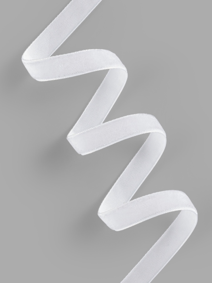 Лента бархатная, 10 мм, 18±1 м, белая №01