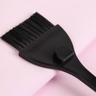 Кисть для окрашивания волос с фиксатором, 21 х 5,5 см, цвет чёрный - Фото 3