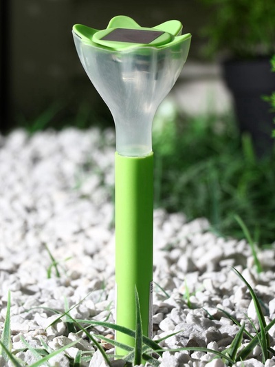 Садовый светильник «Цветок зелёный», уличный, на солнечной батарее, 6×29×6 см, 1 LED, свечение белое