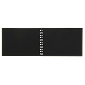 

Блокнот для зарисовок А6, 20 листов на гребне Sketchbook black Mini, обложка мелованный картон, жёсткая подложка, матовая ламинация, блок чёрная бумаг