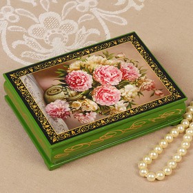 Шкатулка «Бело-розовые цветы», зелёная, 10×14 см, лаковая миниатюра