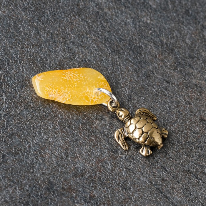 Брелок-талисман "Черепашка", натуральный янтарь - фото 1925905183