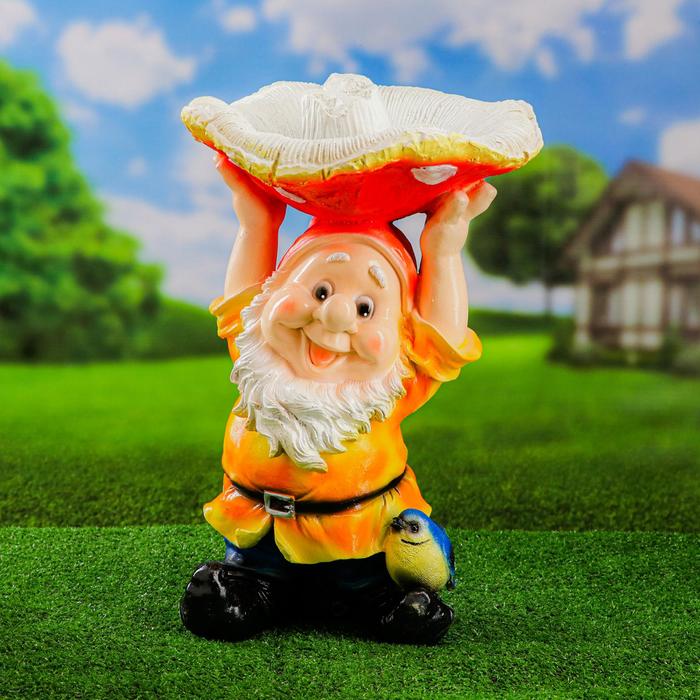 Садовая фигура-поилка "Гном с красным грибом" Хорошие сувениры из полистоуна, 48 см, большая - Фото 1