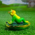 Садовая фигура из полистоуна «Лягушка загорает», 13.5×12.5×9.5 см - Фото 4