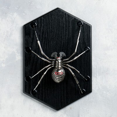 Панно на стену «Макет оружия: сувенирный паук на планшете», декор настенный