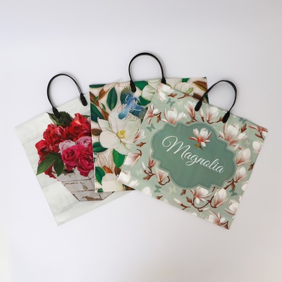 Пакет «Ассорти цветы», полиэтиленовый с пластиковой ручкой, МИКС 100 мкм 38×35 см