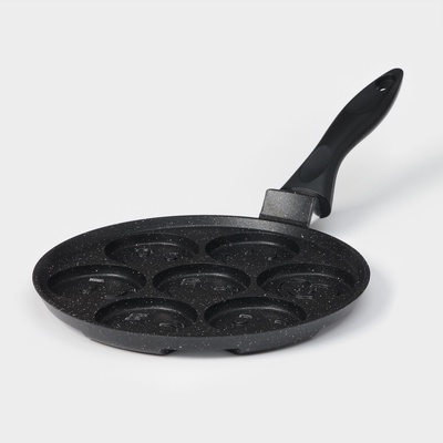 Сковорода «Оладница», d=23 см, пластиковая ручка, антипригарное покрытие, алюминий, чёрная