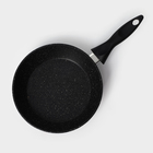 Сковорода «Алёна», d=20 см, пластиковая ручка, антипригарное покрытие, алюминий, чёрная - Фото 5