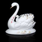 Сувенир керамика "Лебедь с малюткой" с золотом 10х10,5х6 см - Фото 1