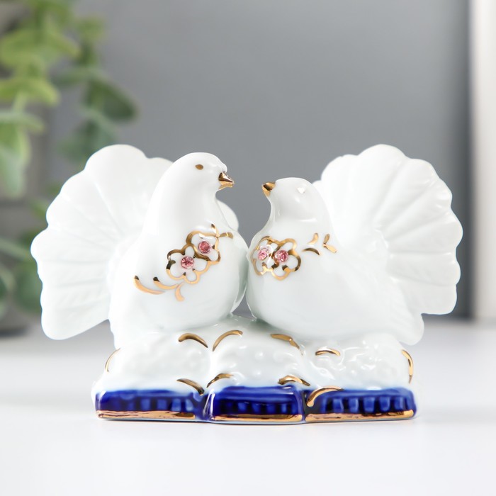 Сувенир керамика "2 воркующих голубя" со стразами 8х11х4,5 см - Фото 1
