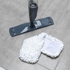 Швабра для мытья пола с распылителем Доляна, насадка из микрофибры 40×10 см, металлическая ручка 124 см, цвет МИКС - фото 210704