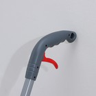 Швабра для мытья пола с распылителем Доляна, насадка из микрофибры 40×10 см, металлическая ручка 124 см, цвет МИКС - Фото 5