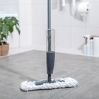 Швабра для мытья пола с распылителем Доляна, насадка из микрофибры 40×10 см, металлическая ручка 124 см, цвет МИКС - Фото 8