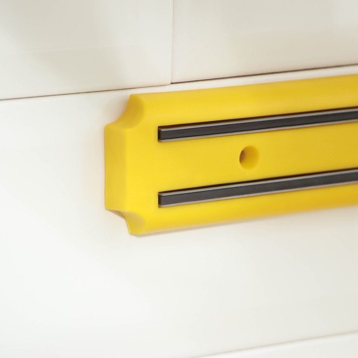 Держатель для ножей магнитный Доляна «Цветная линия», 33 см, цвет жёлтый - фото 1906930141