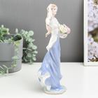 Сувенир керамика "Девушка в голубом с корзиной роз" 30х9х11,5 см - Фото 3