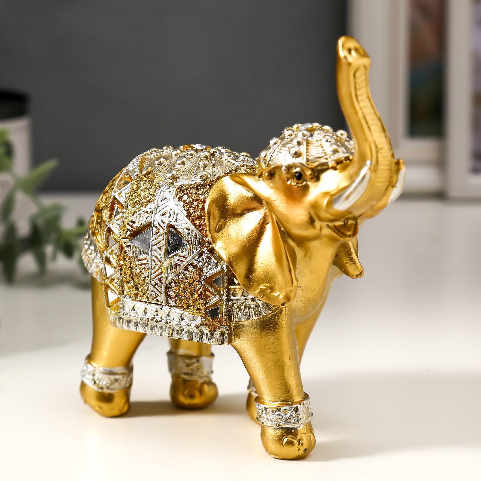 Золотой слоник. Золотой слон. Золотые слоники в интерьере. Золотой слон игрушка. Золотое кольцо Слоник.
