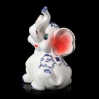 Сувенир керамика "Слонёнок с синими цветами сидит" 12,5х9х7 см - Фото 2