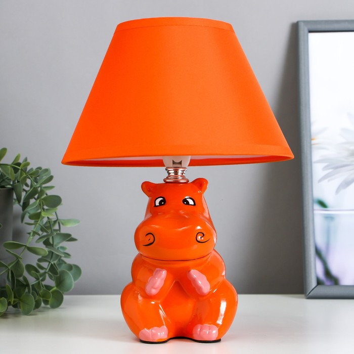 Настольная лампа "Бегемот" 1х40Вт E14 оранжевый 20х20х28см. - Фото 1