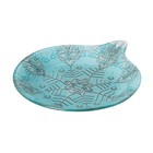 Блюдо стеклянное сервировочное Доляна «Ёлочная игрушка. Снежинка», 18,2×15,5 см - Фото 3