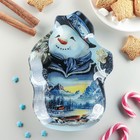 Блюдо стеклянное сервировочное Доляна «Снеговик и сказочный домик», 20×14,5 см - Фото 1