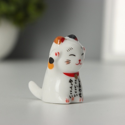 Фигурка керамика «Кот. Манэки-нэко», 4×4.3×2.5 см