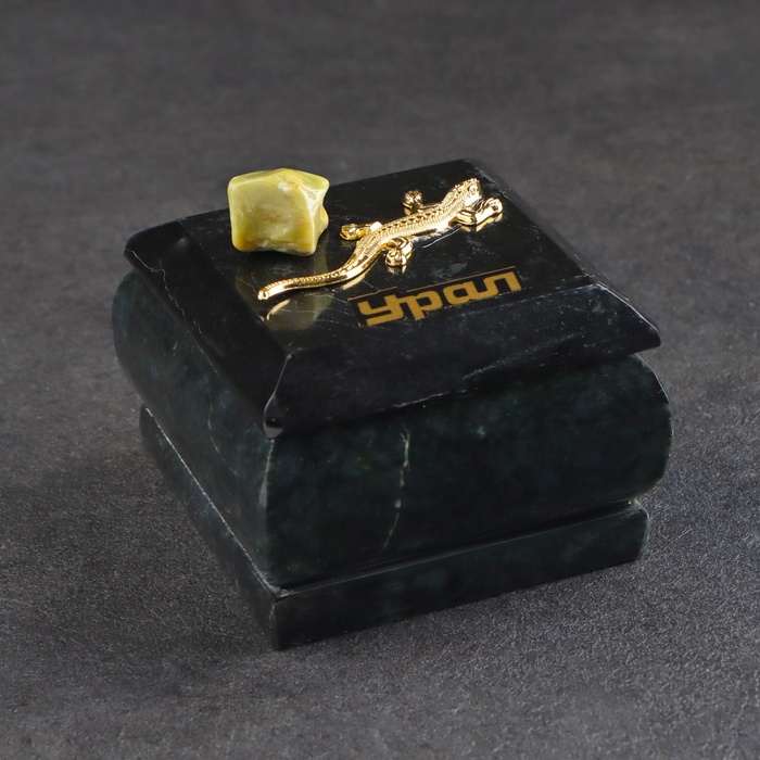 Шкатулка "Урал", змеевик, с декоративным камнем, 6,5х6,5х5,5 см - фото 1905486114